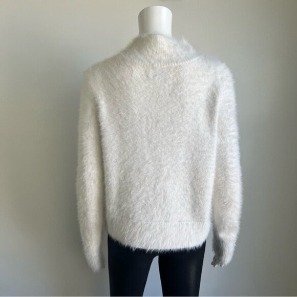 LOFT Fuzzy Sweater in Cream - M - Picture 4 of 7